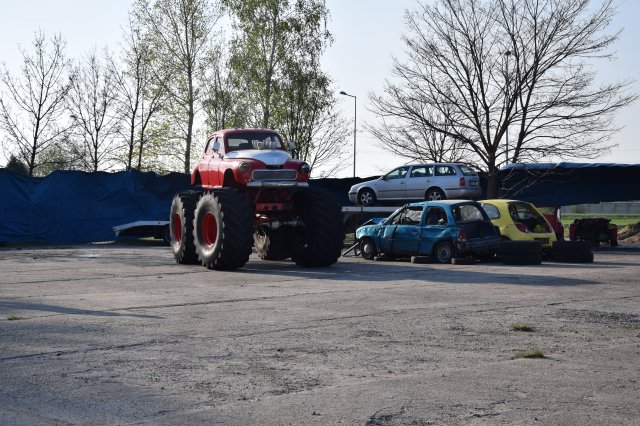 monst 128